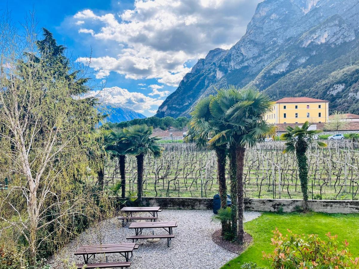 Albola Suite Holiday Apartments Riva del Garda Exterior foto